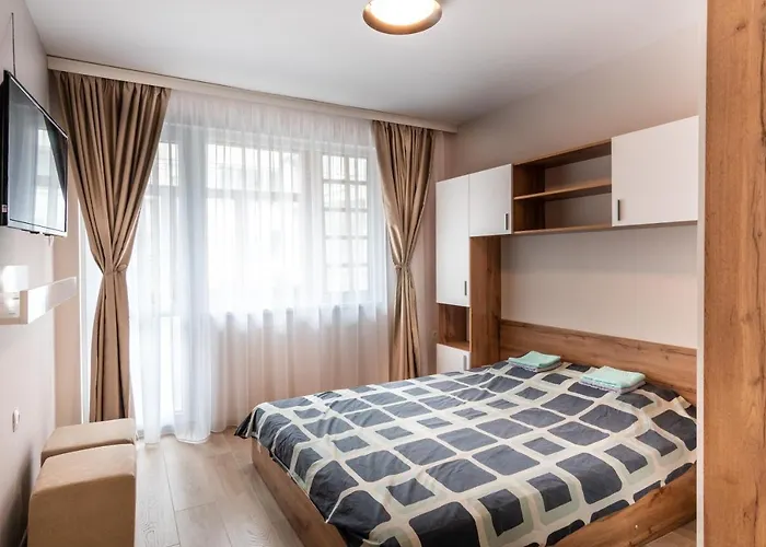 Radi's Coastal Chic Warna